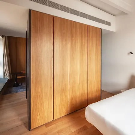 Stilla, San Mikiel Hotel *
